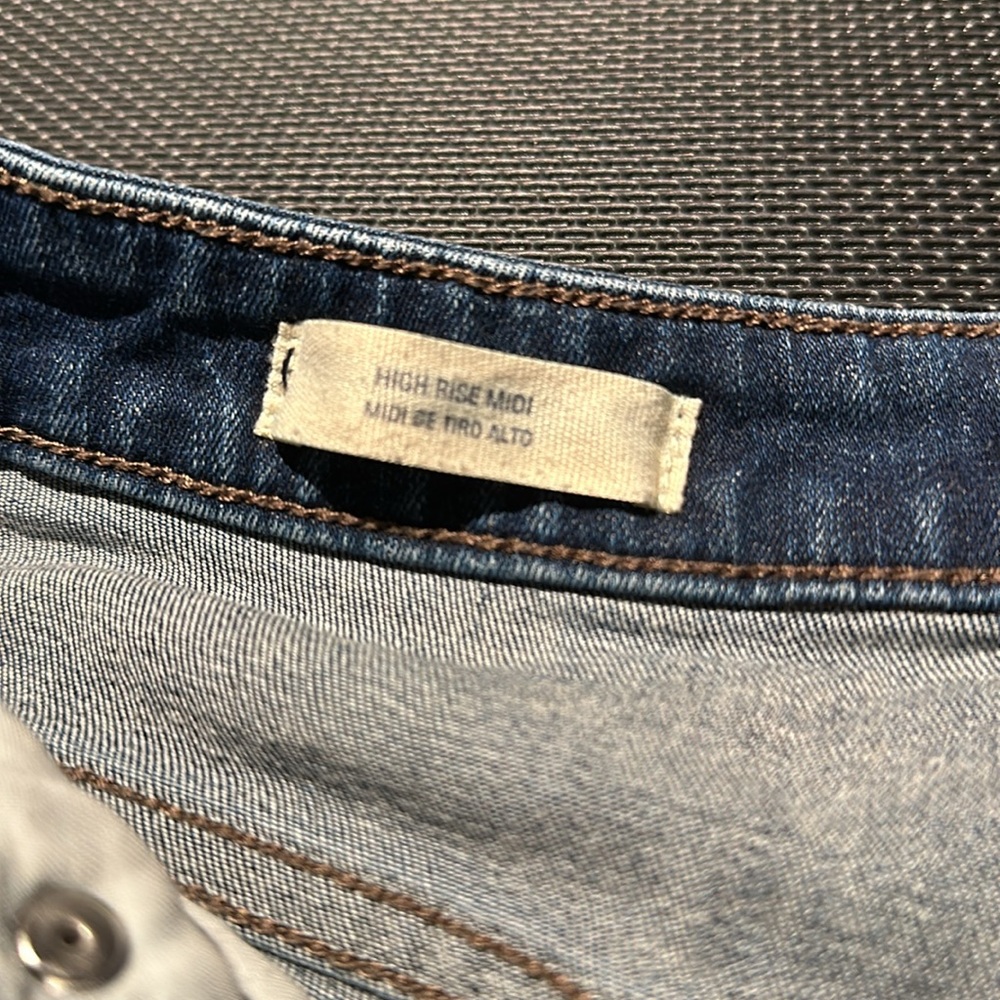 Universal Thread Denim Shorts High Rise midi - Picture 5 of 6